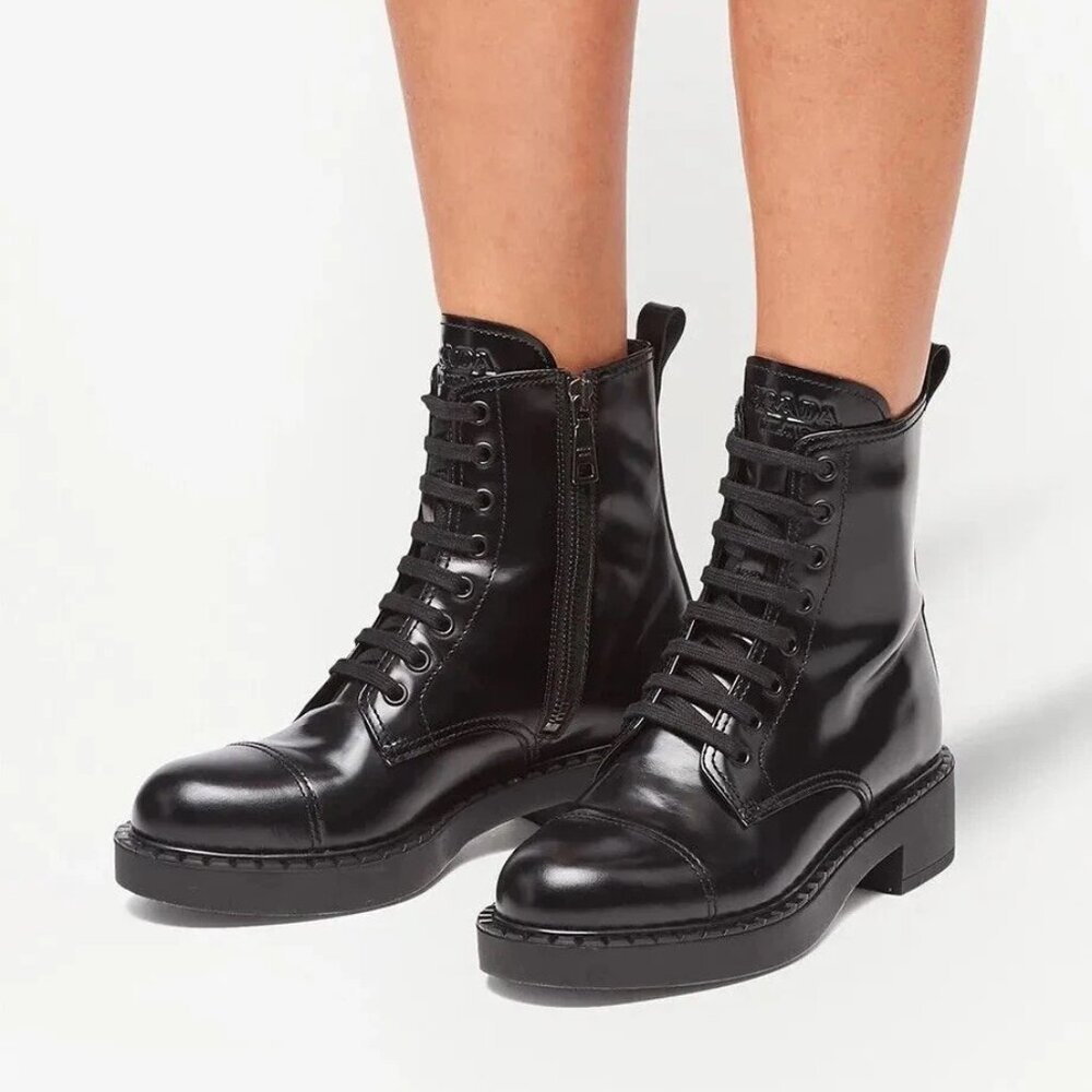 New! PRADA ‘Spazzolato’ Chocolate Leather Combat Boots Black 10.5 US DD222B